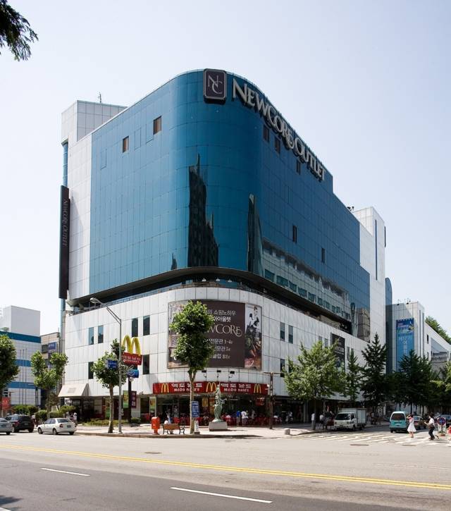 이리츠코크렙의 편입 자산인 뉴코아아울렛 야탑점 전경./서울경제DB