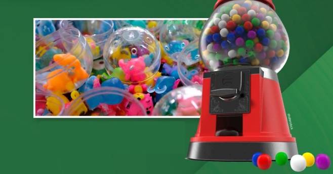 흔히 주변에서 볼 수 있는 뽑기 기계에 동전을 넣고 드르륵 드르륵 돌리면 맛있는 간식부터 멋진 장난감까지 다양한 종류의 상품이 나왔다. 내부가 보이는 뽑기 기계는 나오는 상품이 좋든 나쁘든 500원을 내고 재미를 얻을 수 있기에 투자할 만했다. 확률형 아이템은 뽑기 기계와 같은 원리지만 유저에겐 불리하다는 지적을 많이 받았다. 수학동아DB