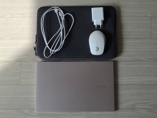 삼성전자 갤럭시 북 프로 구성품/사진=노현섭 기자