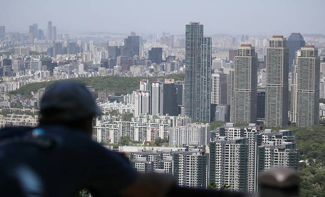 서울 강남구 대모산 전망대에서 바라본 아파트 일대. [연합]