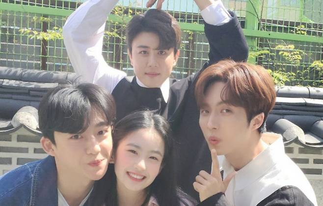 폿켓돌스튜디오 제공