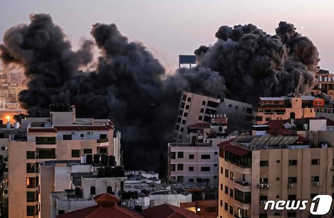 팔레스타인 가자지구에서 이스라엘군이 공습을 단행했다. © AFP=뉴스1
