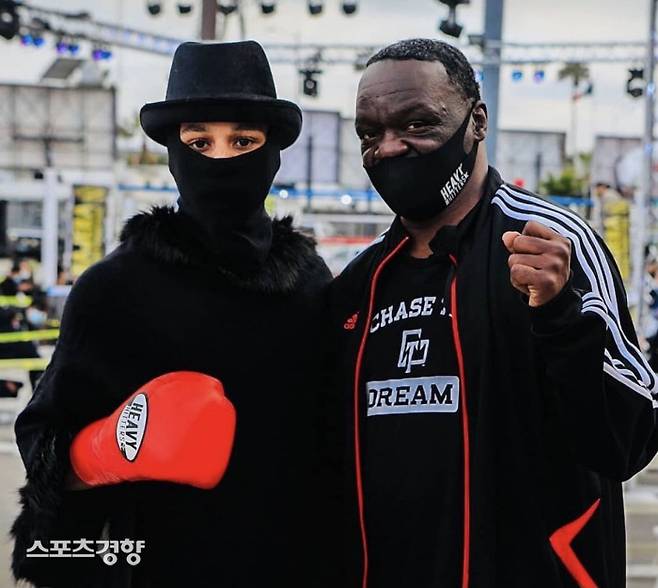 제프 메이웨더와 로빈 엘리스 주니어