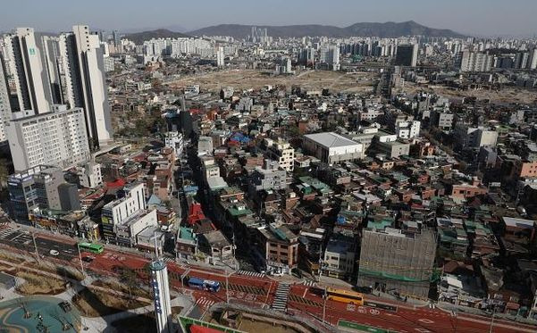 공공재개발 시범사업 2차 후보지로 선정된 성북구 장위8구역 일대 모습.