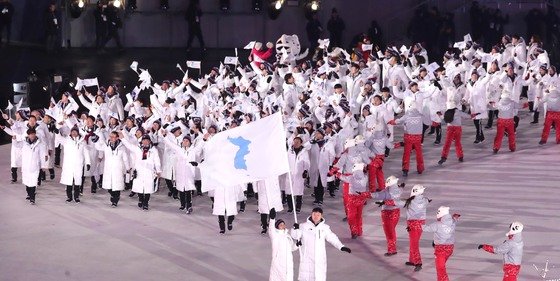 2018년 평창올림픽 당시 남북 선수단이 개회식에서 공동입장하는 모습. [연합뉴스]