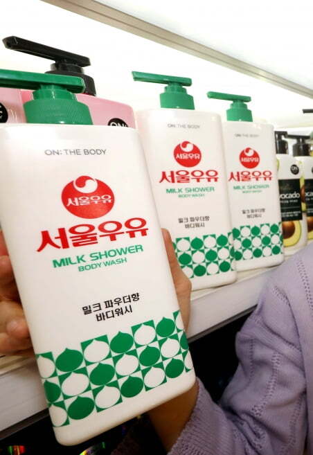 14일 업계에 따르면 홈플러스는 지난 12일 LG생활건강, 서울우유와 협업해 '서울우유 바디워시'를 출시했다. [사진=홈플러스 제공]