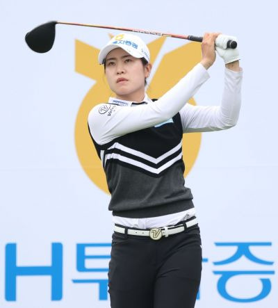 박민지가 NH투자증권레이디스챔피언십 둘째날 12번홀에서 티 샷을 하고 있다. 사진제공=KLPGA