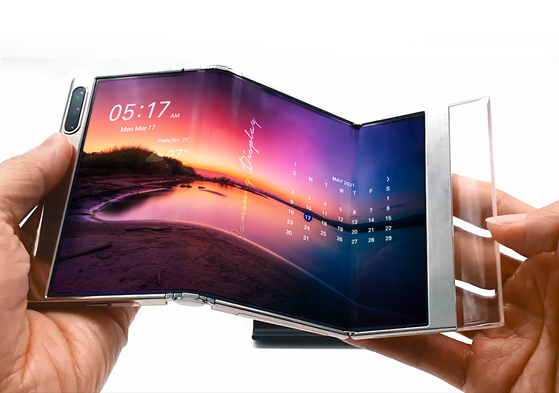 Samsung Display's S-Foldable that can be folded twice [SAMSUNG DISPLAY]