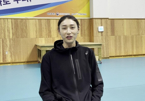 여자배구 대표팀 주장 김연경이 19일 대한민국배구협회를 통한 인터뷰에서 2021 발리볼네이션스리그(VNL) 준비 과정을 설명하고 있다. [대한민국배구협회 제공]