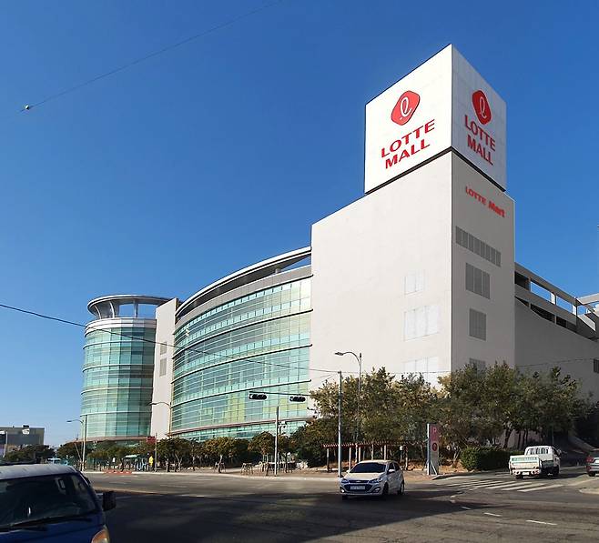 지난 5일 리뉴얼 오픈한 롯데몰 여수점. / 롯데쇼핑 제공