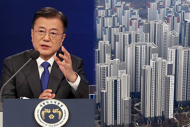 문재인 대통령이 지난 10일 청와대 춘추관 대브리핑룸에서 취임 4주년 특별연설을 마치고 기자의 질문에 답하는 모습. 오른쪽은 아파트 단지. 박종민 기자·연합뉴스