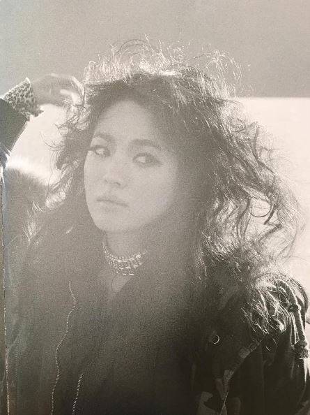 출처: 사진집 '모멘트 송혜교' 캡처