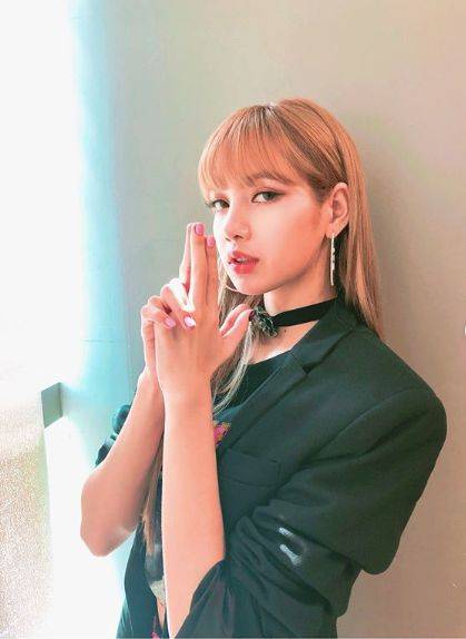 출처: 블랙핑크 리사 인스타그램