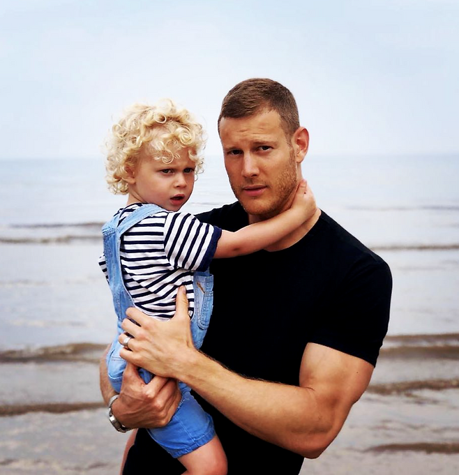 출처: 톰 호퍼 공식 인스타그램