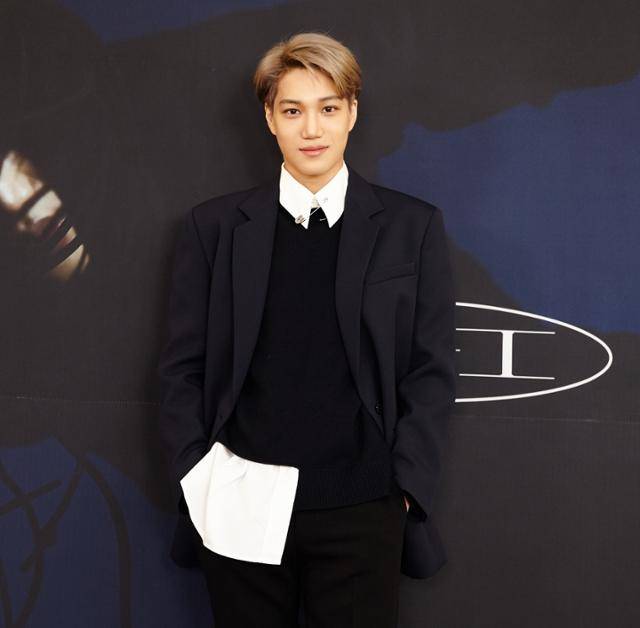 카이가 선택한 차는 독일 브랜드 B 사의 오픈형 스포츠카다. SM엔터테인먼트 제공