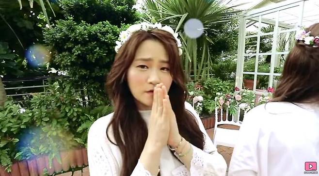 출처: 셀럽파이브 '안 본 눈 삽니다' MV 화면 캡처