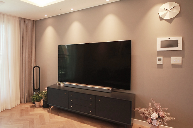 출처: <벽시계><거실장> 등 제품정보 모아보기(▲이미지클릭)