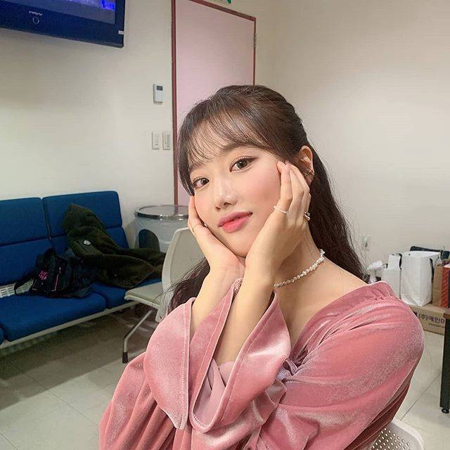 출처: 이나은 인스타그램