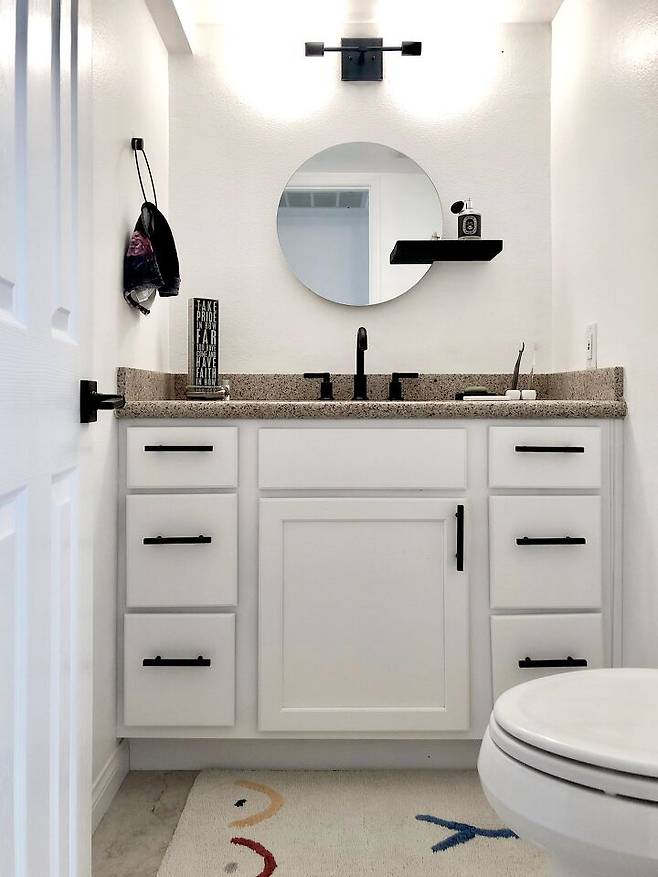 출처: <거울><러그><타올걸이> 등 제품정보 모아보기(▲이미지클릭)