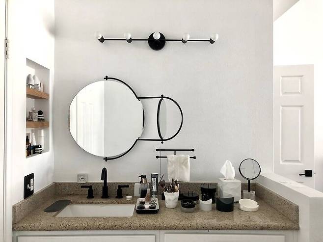 출처: <거울> 등 제품정보 모아보기(▲이미지클릭)