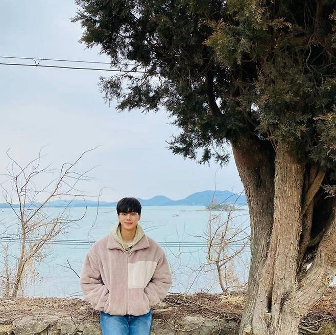 출처: 송강 인스타그램