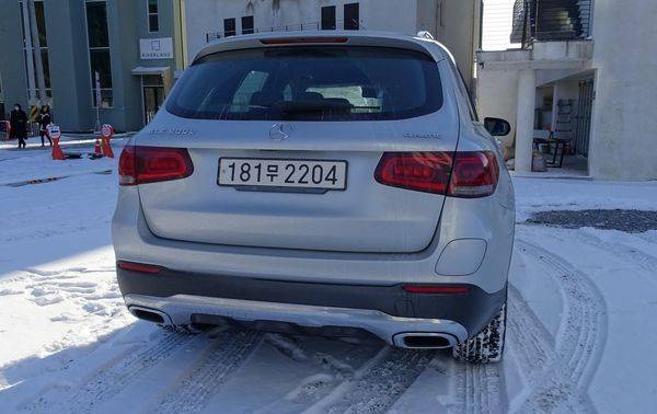 메르세데스-벤츠 GLC 300e 하이브리드.