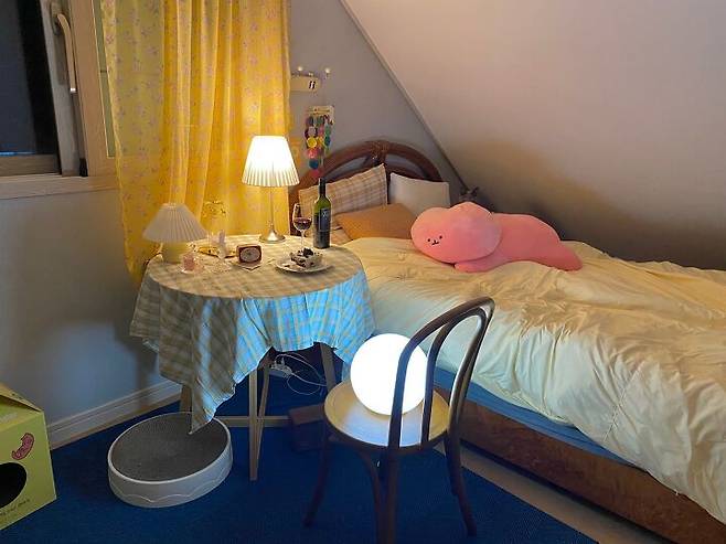 출처: 집꾸미기에서 <침대 공간> 아이템 정보 알아보기 (▲이미지 클릭!)