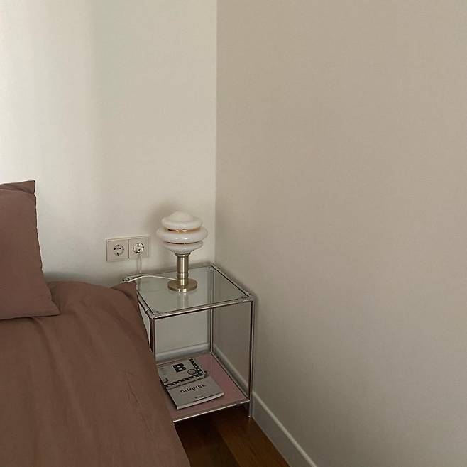 출처: <협탁> 제품 정보 보러 가기 (▲이미지 클릭)