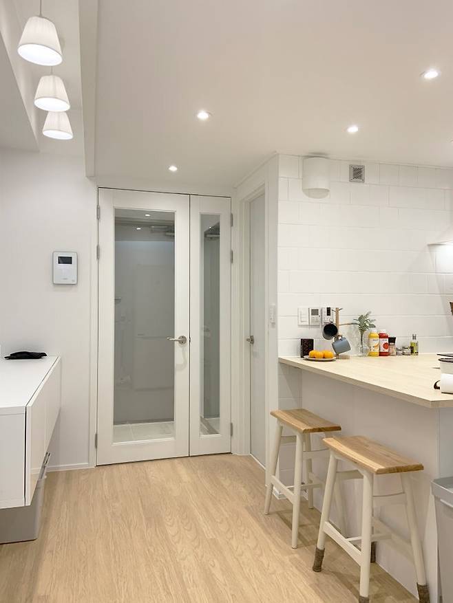 출처: <의자> 제품 정보 보러 가기 (▲이미지 클릭)