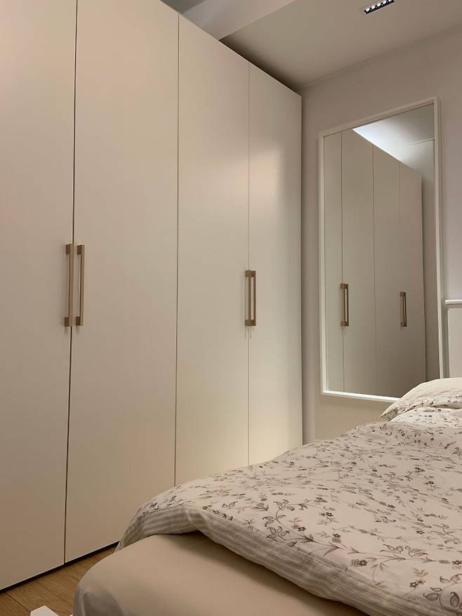 출처: <옷장> 제품 정보 보러 가기 (▲이미지 클릭)