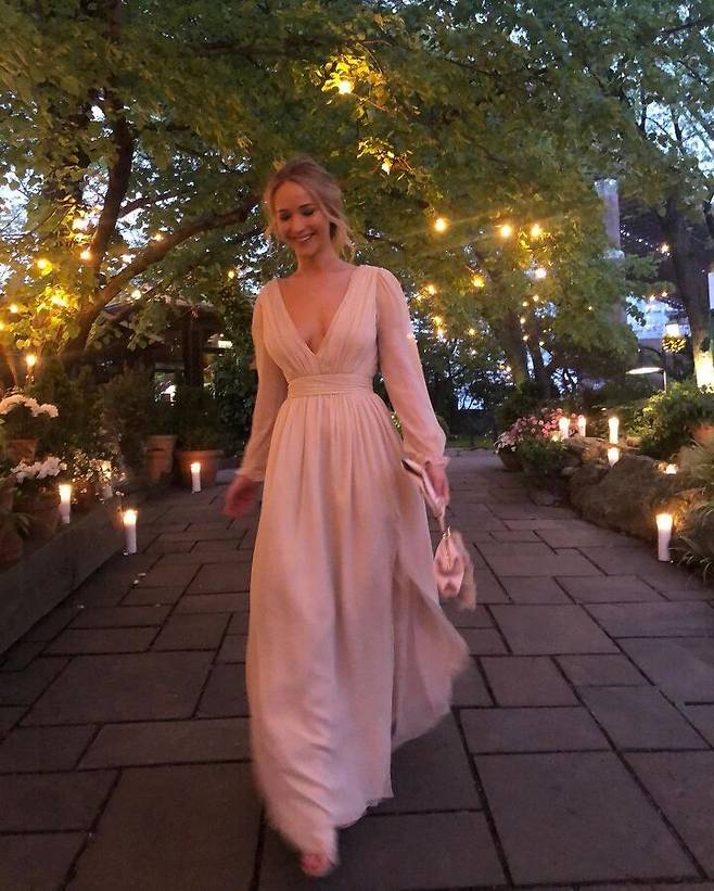 출처: L.Wells 브라이덜(@lwellsbridal)