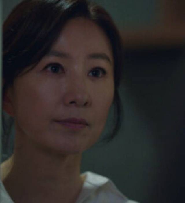 출처: JTBC 부부의 세계