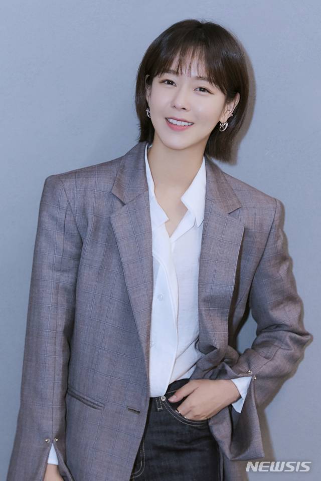 [서울=뉴시스]배우 경수진. (사진=YG엔터테인먼트 제공) 2021.05.24. photo@newsis.com
