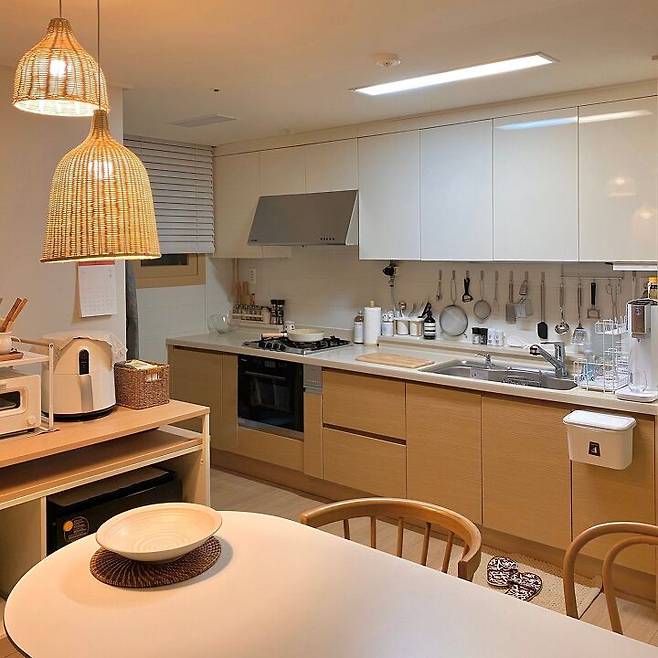 출처: <조명><걸이형쓰레기통> 등 제품정보 모아보기(▲이미지클릭)