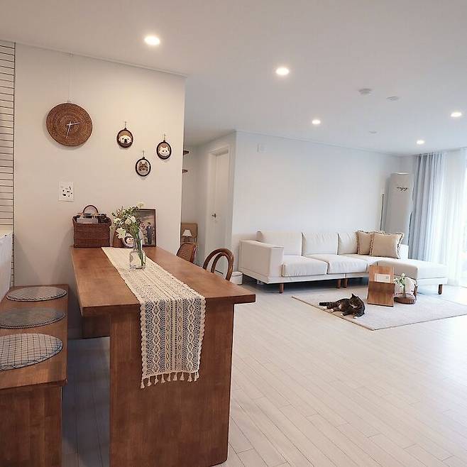 출처: <테이블러너><식탁> 등 제품정보 모아보기(▲이미지클릭)