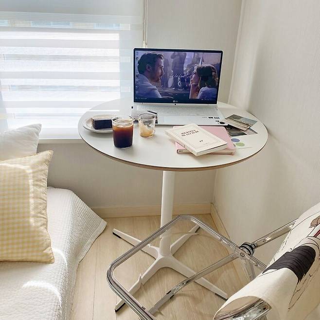 출처: <원형테이블> 등 제품정보 모아보기(▲이미지클릭)