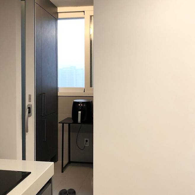 출처: 오늘의집 온라인 집들이 보러가기 (▲ 이미지 클릭)