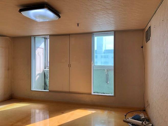 출처: 오늘의집 온라인 집들이 보러가기 (▲ 이미지 클릭)