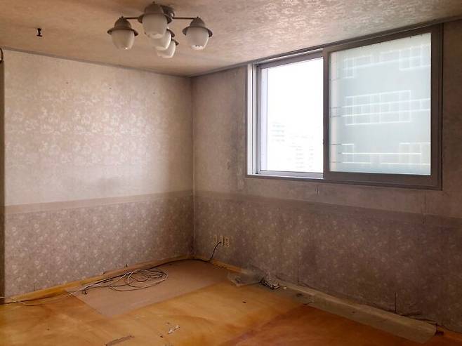 출처: 오늘의집 온라인 집들이 보러가기 (▲ 이미지 클릭)