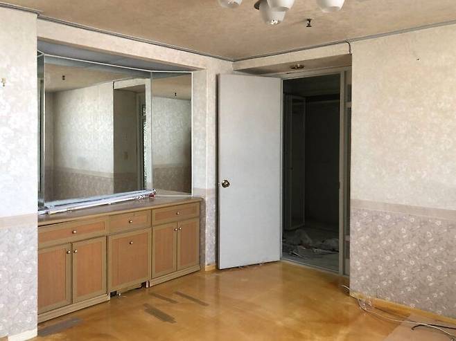 출처: 오늘의집 온라인 집들이 보러가기 (▲ 이미지 클릭)