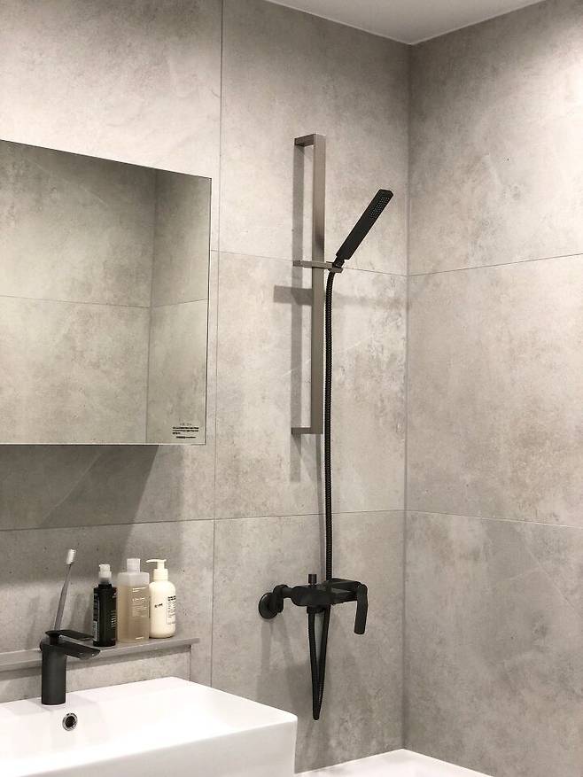 출처: 오늘의집 온라인 집들이 보러가기 (▲ 이미지 클릭)