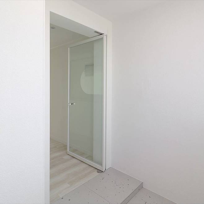 출처: 오늘의집 온라인 집들이 보러가기 (▲ 이미지 클릭)