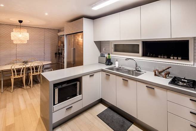 출처: 집들이 속 제품 정보 보러가기 (▲ 이미지 클릭)