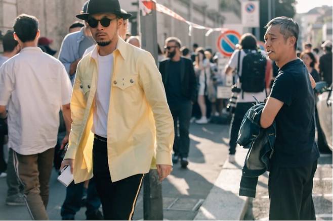 출처: US GQ ⓒDAN ROBERTS