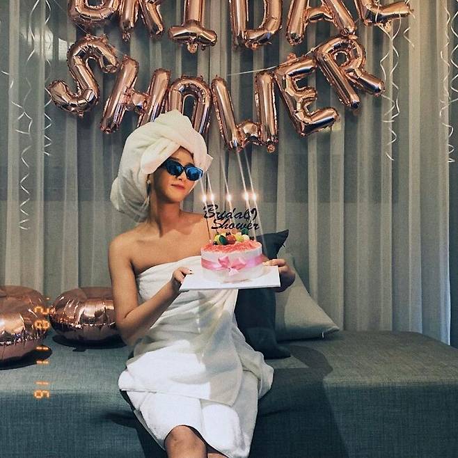 출처: 자이언트 핑크 인스타그램 (@giantpink)