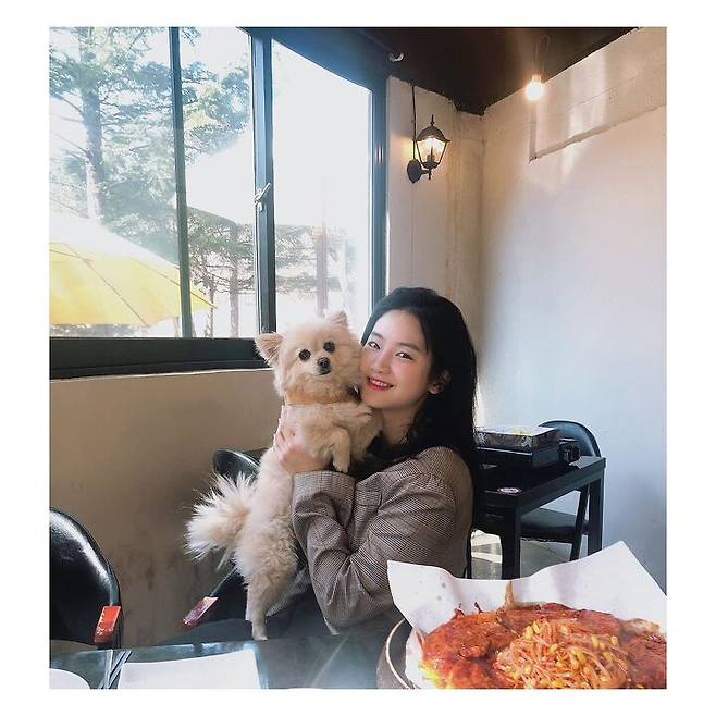 출처: 박주현 인스타그램(@charmgirl_1005)
