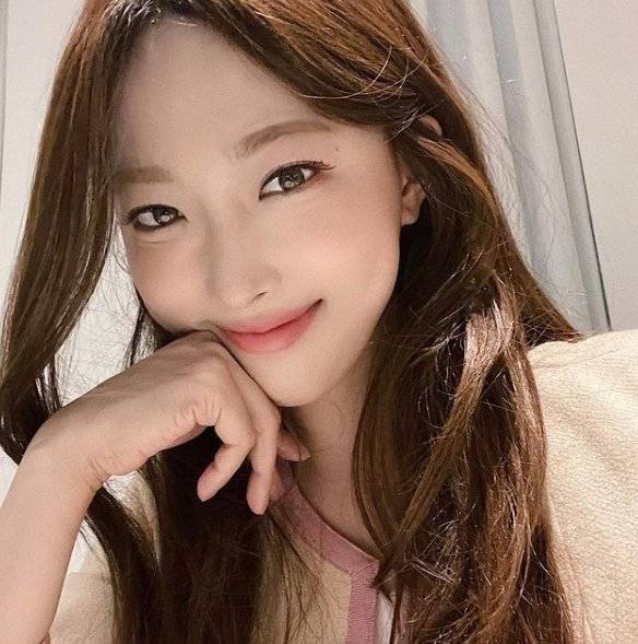 뷰티 유튜버 새벽. 사진 새벽 인스타그램