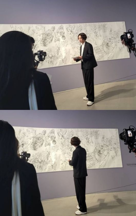 Actor Park Ki-woong transforms into a painterPark Ki-woong posted a picture on his personal SNS on the afternoon of the afternoon with a hashtag called # Diaderside # Kim Jung Gi # Lotte Museum #Park Ki-woong.The photo shows Park Ki-woong concentrating on paintings at the Lotte Museum.Park Ki-woong is currently working as a painter.He debuted his work Ego as a painter at the 22nd Korea Painting Exhibition held in Insa-dong, Jongno-gu, Seoul in March.In particular, he won the K Art Award, which expresses gratitude for K drama and K pop activists work in the exhibition and for raising the status of Korean art.Park Ki-woong majored in visual design at the university before working as an actor in the past, worked as an art instructor, and has been releasing works of high-quality skills through personal SNS.Fans also applauded the Park Ki-woong award.Recently, various stars are active in their main business and wealthy characters. Expectations are focused on Park Ki-woong, who is also active as an actor and painter.Park Ki-woong SNS.