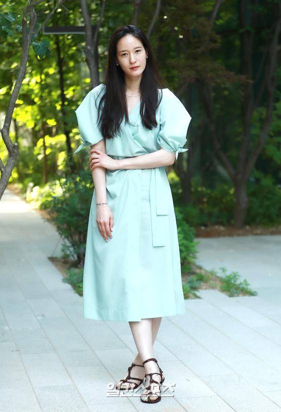배우 이영진이 2일 오후 서울 마포구 상암동 JTBC빌딩에서 열린 일간스포츠와의 인터뷰전 포토타임을 갖고있다. 이영진은 최근 종영한 드라마 '목표가 생겼다'에서 김유미 역을 맡아 열연했다. 박찬우 기자 park.chanwoo@jtbc.co.kr 2021.06.01