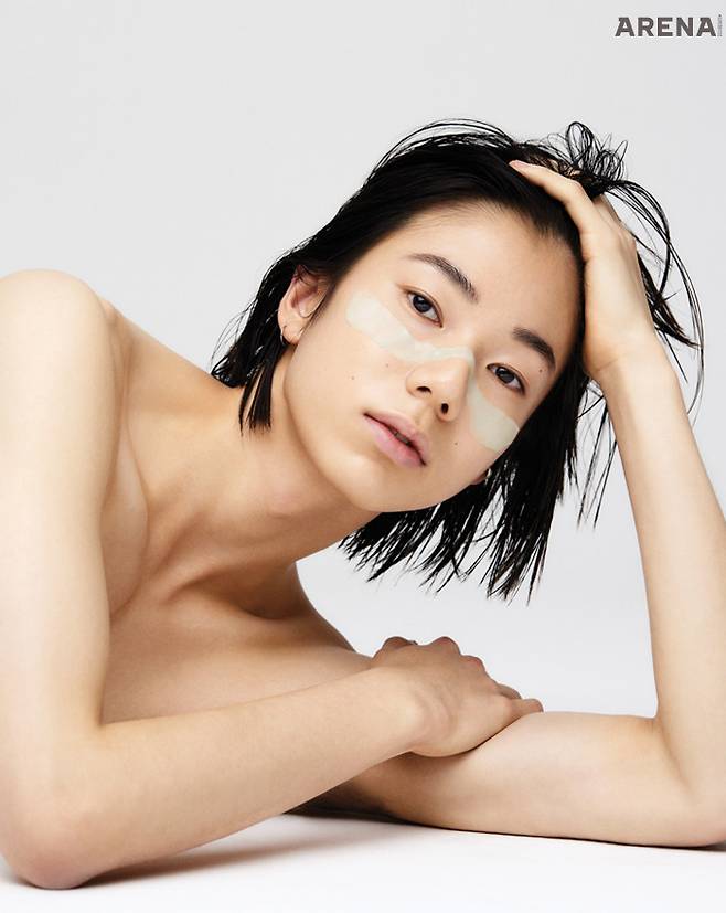 두껍게 도포해 팩처럼 활용할 수도 있는, 민감하고 급격히 손상된 피부를 즉각 회복시켜주는 시카페어 크림 50mL 4만8천원 닥터자르트 제품.